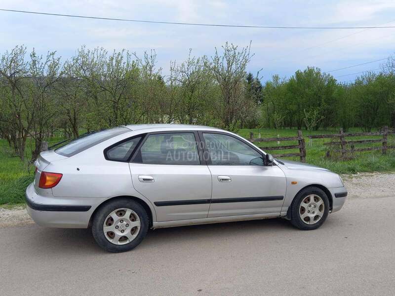 Hyundai Elantra V L A S N I K