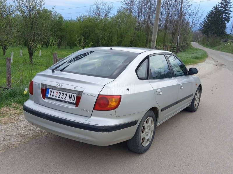 Hyundai Elantra V L A S N I K