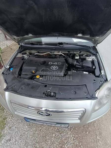 Toyota Avensis 2.2 D4