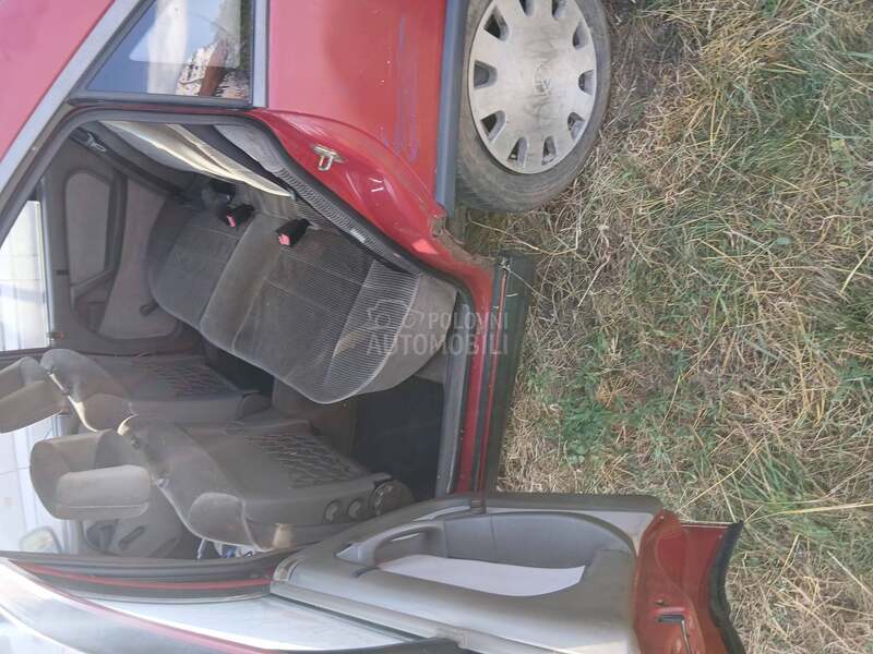 Opel Omega 