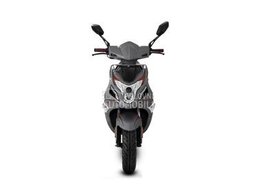 K-MOTO R8