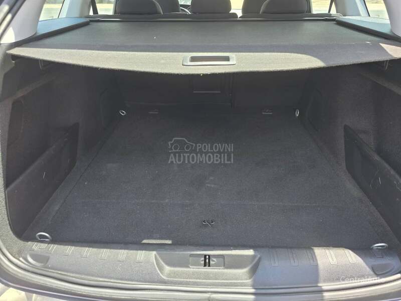 Peugeot 308 1.5HDI V.SER.