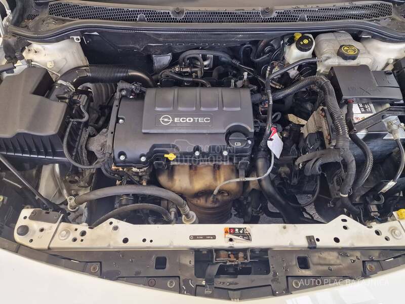 Opel Astra J 1.4 16v 204400