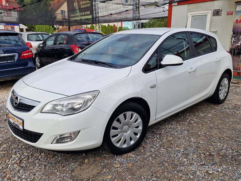 Opel Astra J 1.4 16v 204400