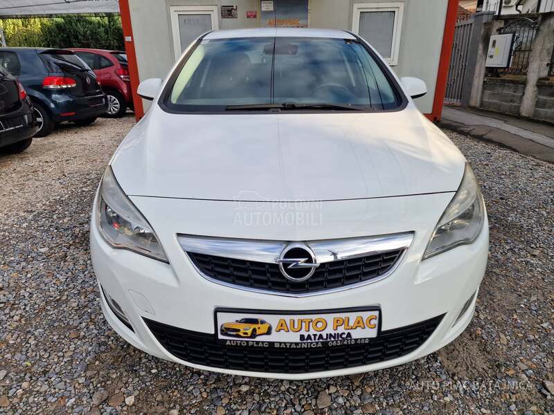 Opel Astra J 1.4 16v 204400