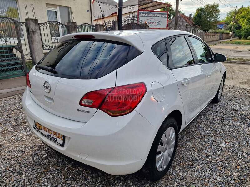 Opel Astra J 1.4 16v 204400