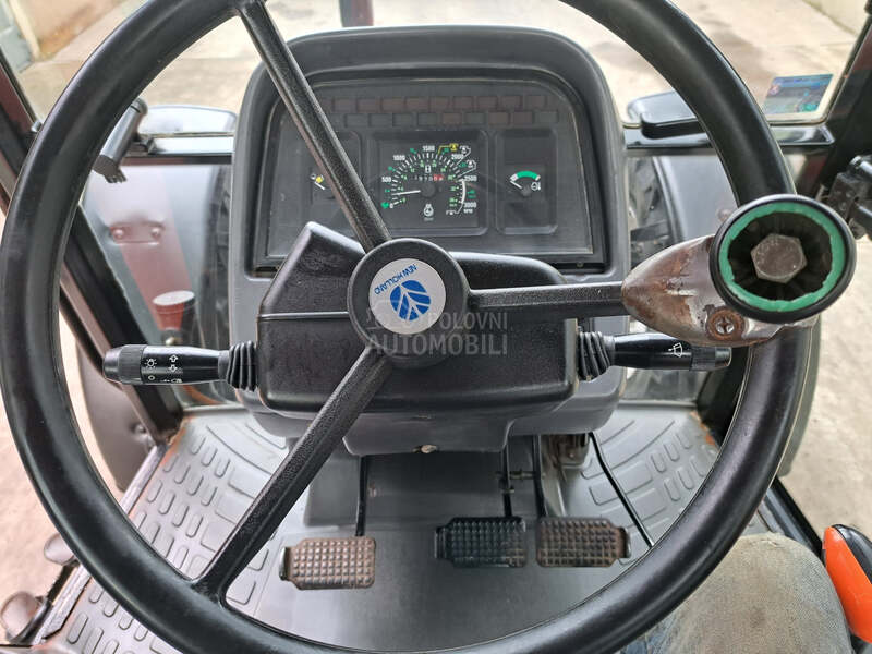 New Holland L 85