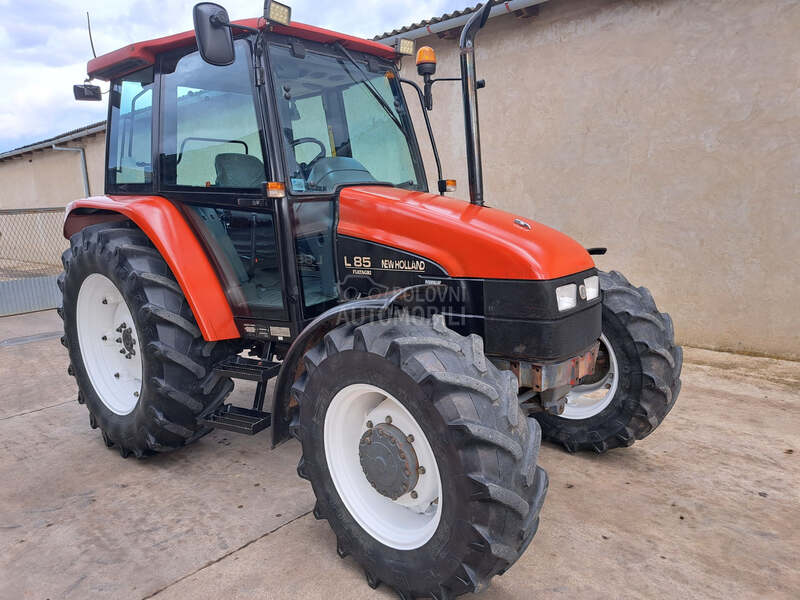 New Holland L 85