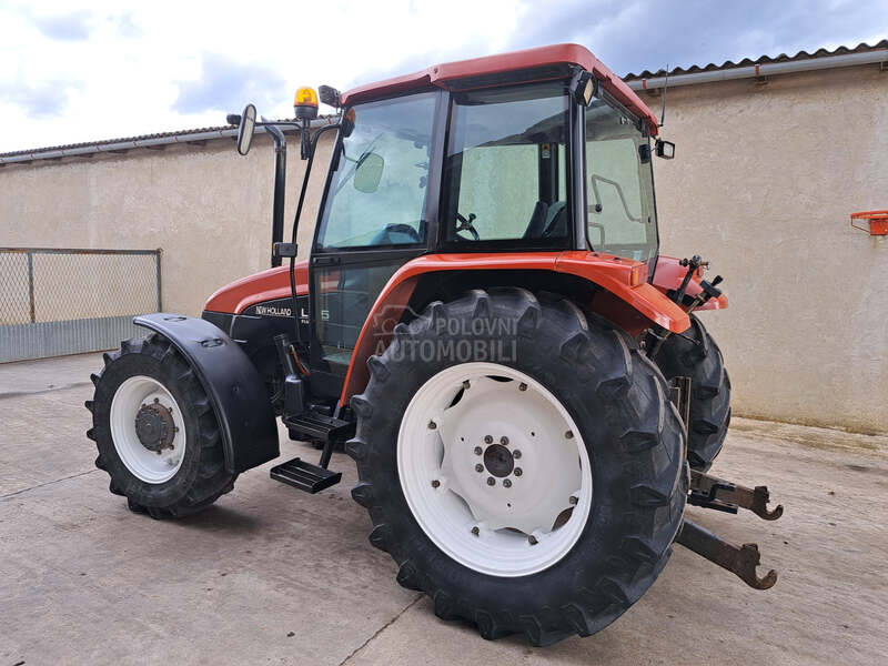 New Holland L 85
