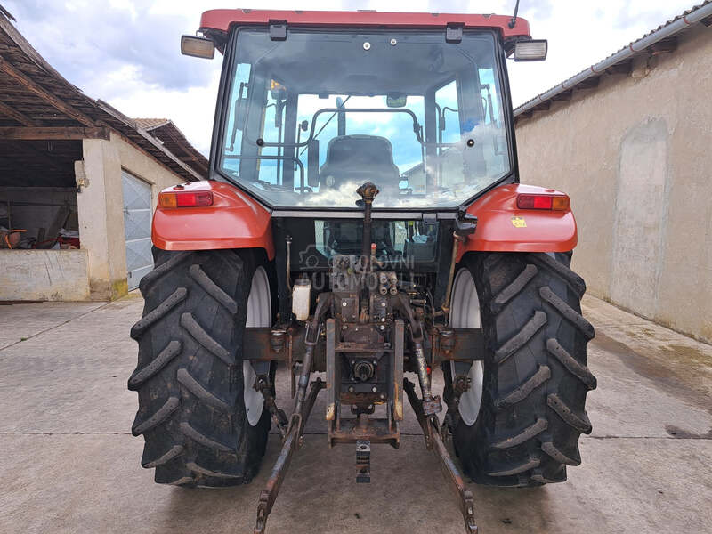 New Holland L 85