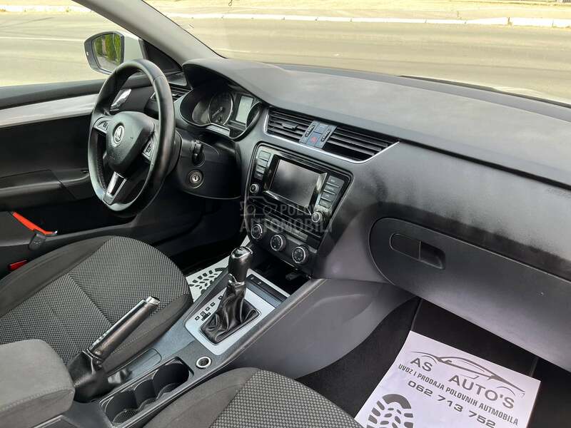 Škoda Octavia 1.6TDI/DSG/NOVA