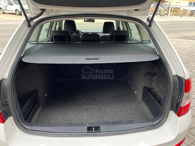 Škoda Octavia 1.6TDI/DSG/NOVA