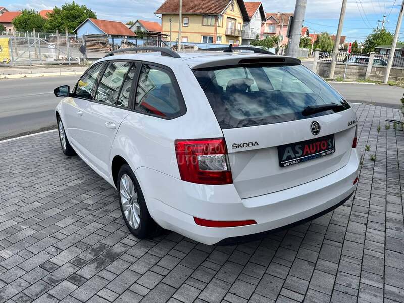 Škoda Octavia 1.6TDI/DSG/NOVA