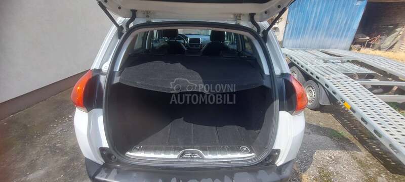Peugeot 2008 1.6 ehdi urbancross
