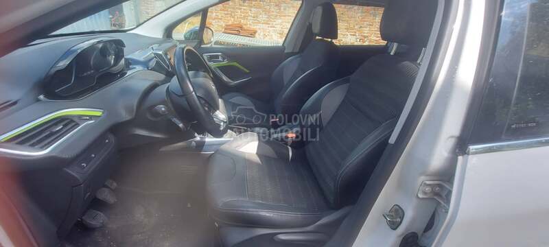 Peugeot 2008 1.6 ehdi urbancross