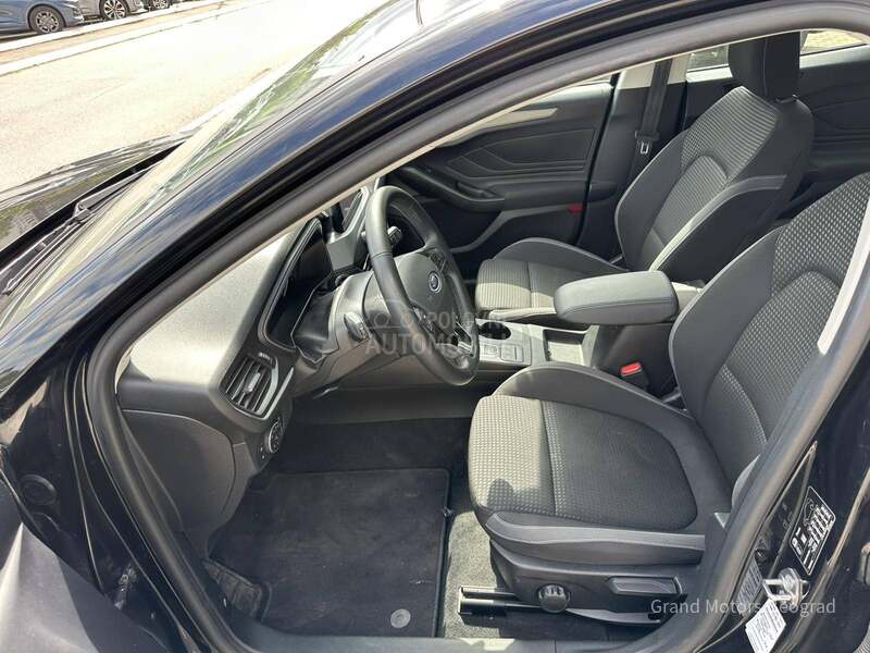 Ford Focus 1.5 TDCI CONNECTED