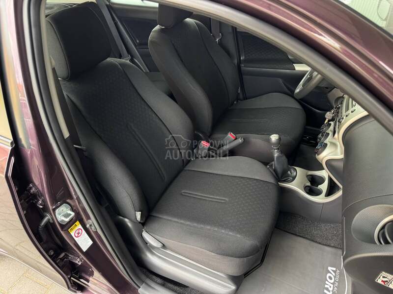 Toyota Urban Cruiser 1.3 VVTI