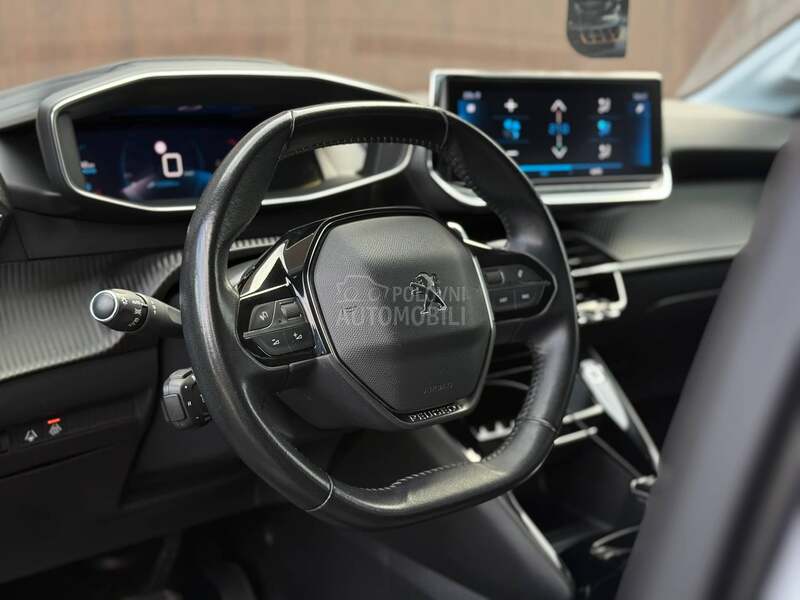 Peugeot 208 Alure/Kamera/Virtual