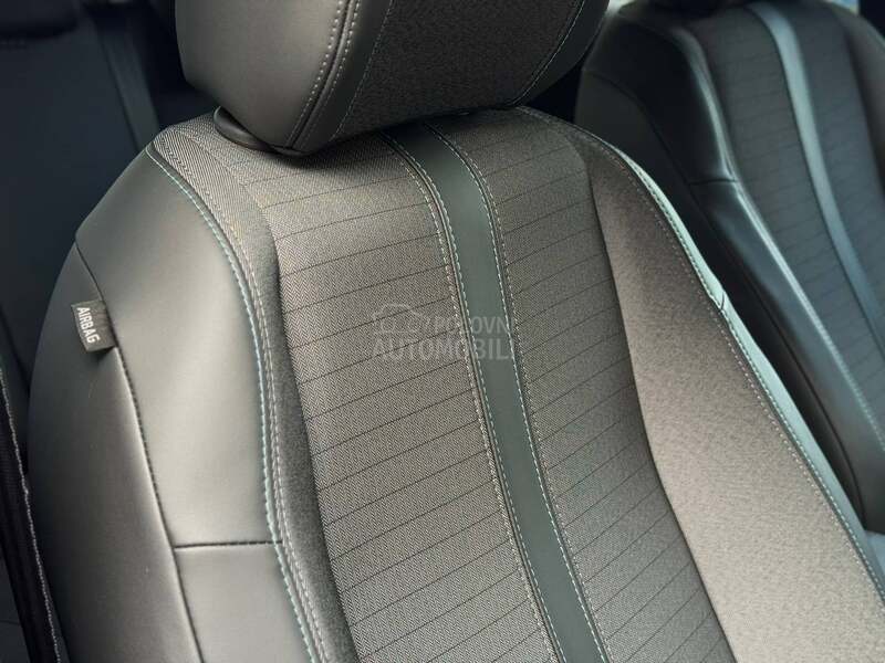 Peugeot 208 Alure/Kamera/Virtual