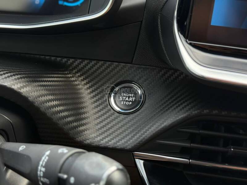 Peugeot 208 Alure/Kamera/Virtual