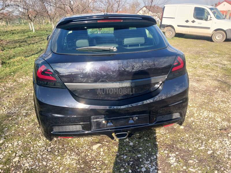 Opel Astra H 