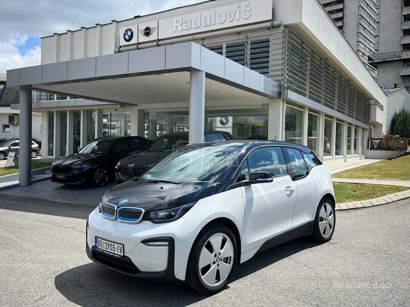 BMW i3 120