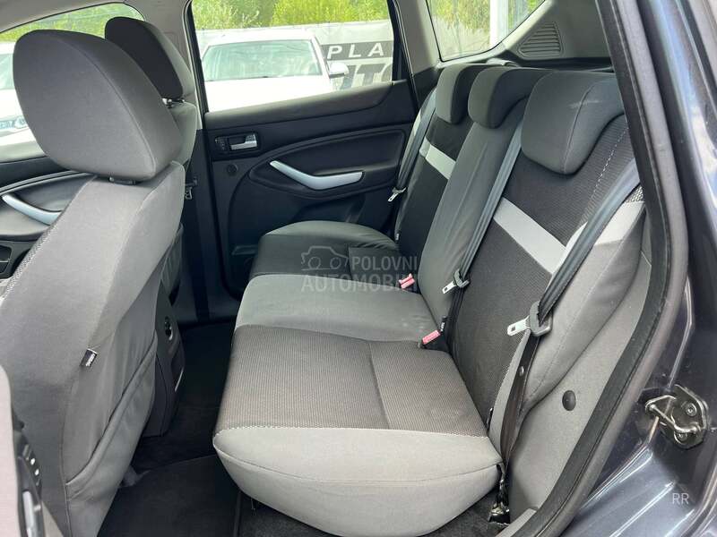 Ford Kuga 2.0 TDCI T O P