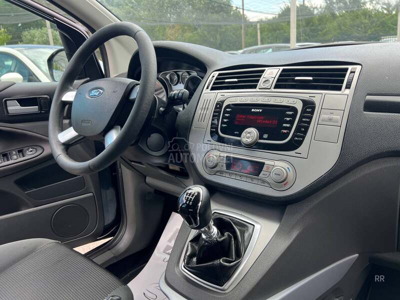 Ford Kuga 2.0 TDCI T O P