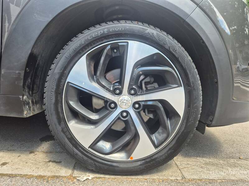 Hyundai Tucson 1.6 T A/T 4wd