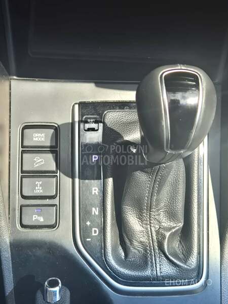 Hyundai Tucson 1.6 T A/T 4wd