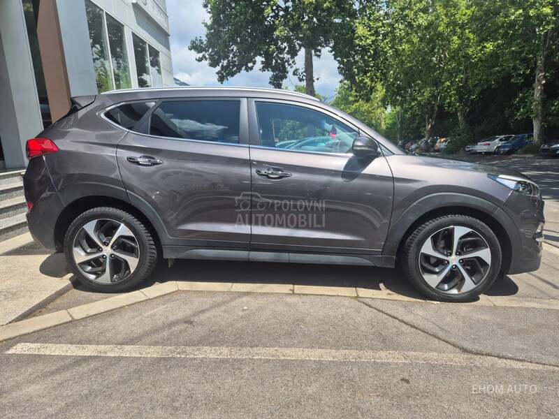 Hyundai Tucson 1.6 T A/T 4wd