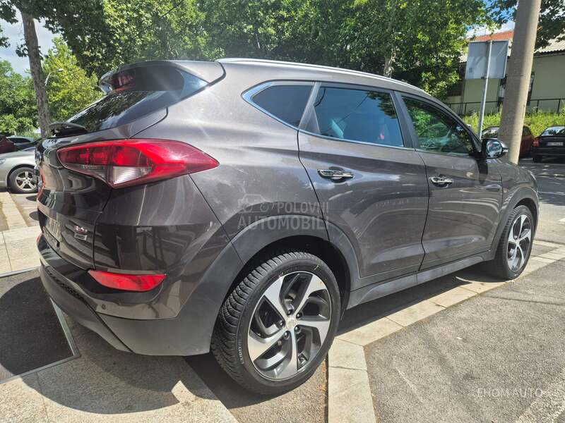Hyundai Tucson 1.6 T A/T 4wd
