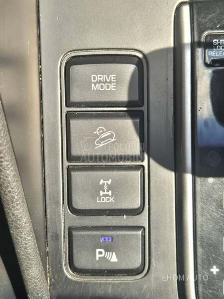 Hyundai Tucson 1.6 T A/T 4wd