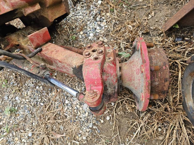 P vuča ZF APL 1351 delovi