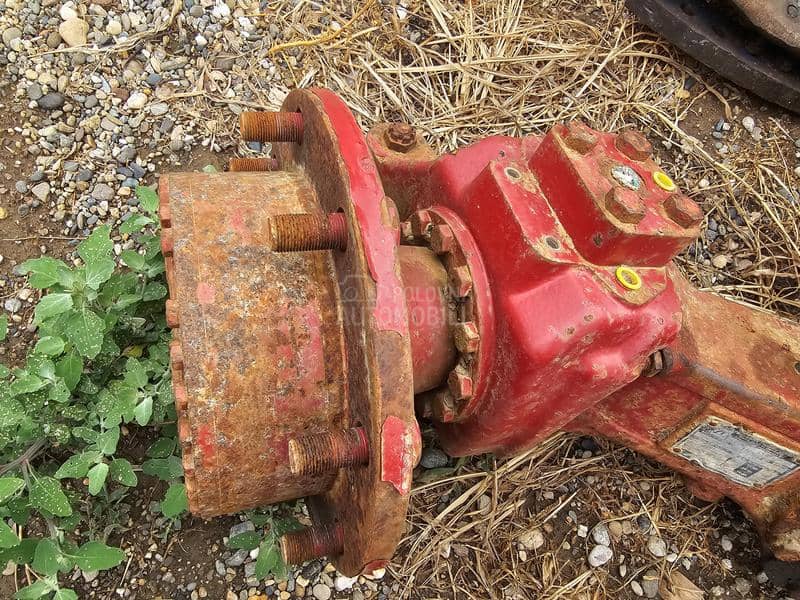 P vuča ZF APL 1351 delovi