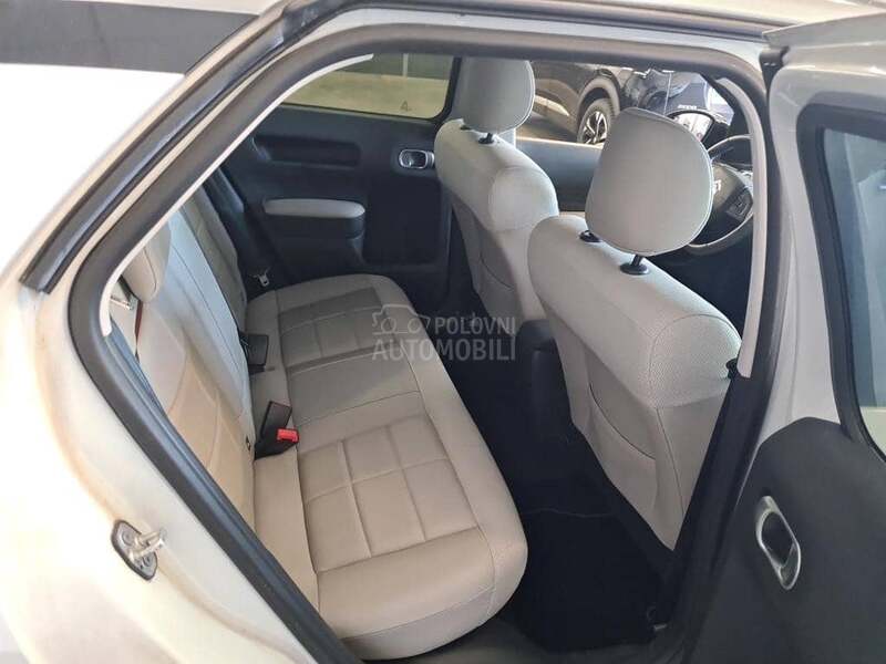 Citroen C4 Cactus 1.2 SHINE/AUT