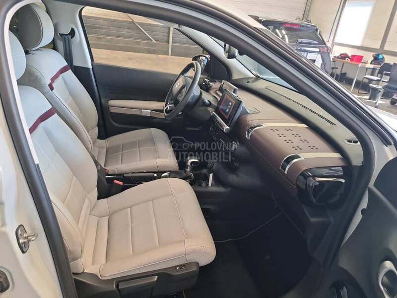 Citroen C4 Cactus 1.2 SHINE/AUT