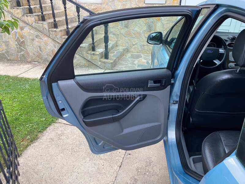Ford Focus Ghia
