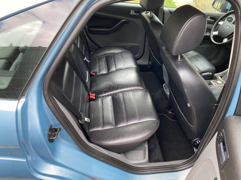 Ford Focus Ghia