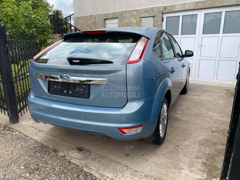 Ford Focus Ghia