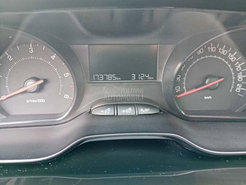 Peugeot 208 1.4 HDI