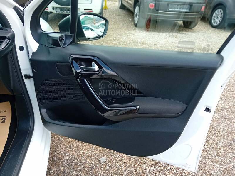 Peugeot 208 1.4 HDI