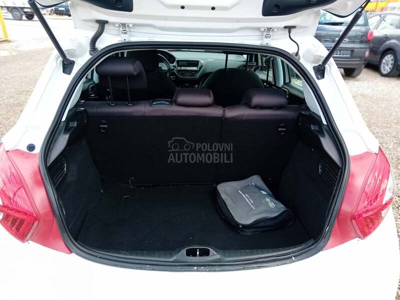 Peugeot 208 1.4 HDI