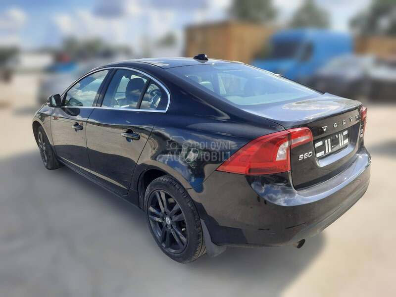 Volvo S60 D5204T2 2010. god. -  kompletan auto u delovima