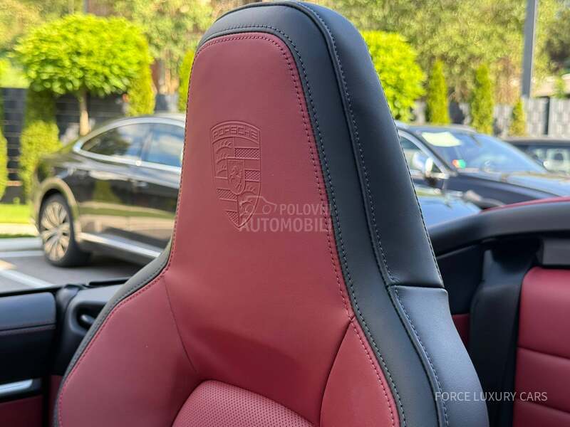 Porsche 911 Ceramic 4 GTS Cabrio