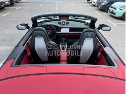 Porsche 911 Ceramic 4 GTS Cabrio slika 25