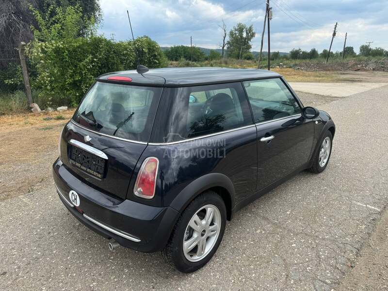 MINI Cooper 