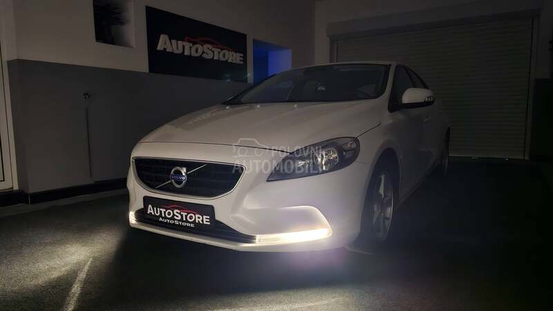 Volvo V40 D4