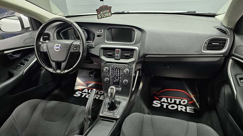 Volvo V40 D4