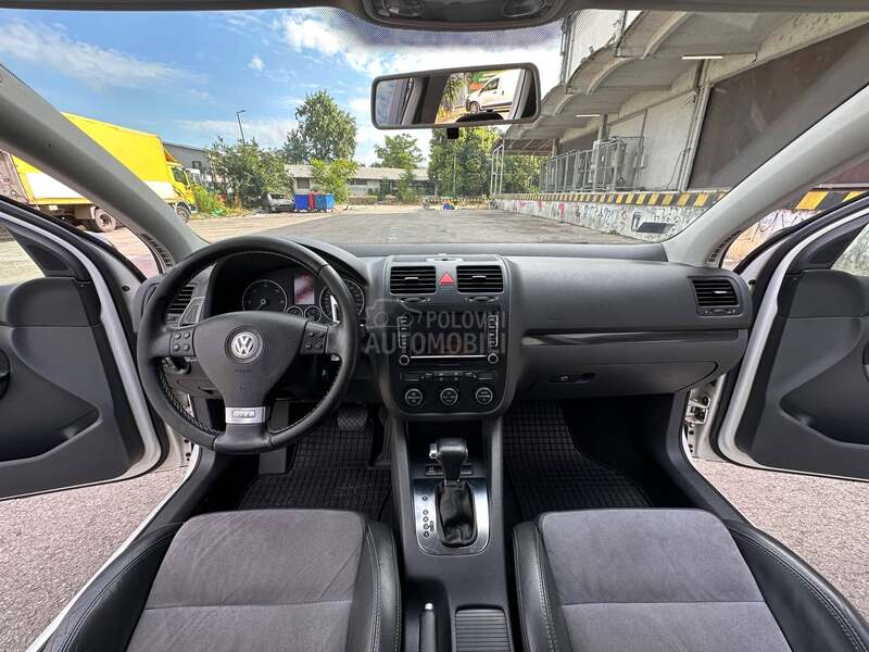 Volkswagen Golf 5 golf 5 1.9tdi dsg f1